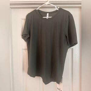 Lululemon High Neck Running and Training T-Shirt. Size 12. Forrest Green